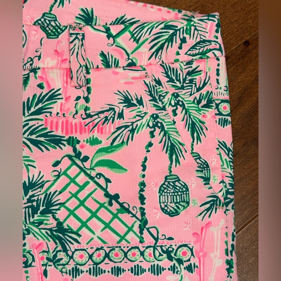 NWOT LILLY PULITZER Tropical Pink and Green Women's Shorts - Picture 2 of 8